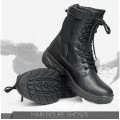 Tactical Boots is made of waterproof nylon and cowhide leather material for army